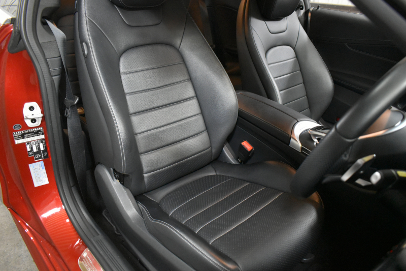 メルセデスベンツ Cクラス C180ｸｰﾍﾟ ｽﾎﾟｰﾂ ﾚｰﾀﾞｰｾｰﾌﾃｨP 燃費14.9km  ﾃﾞｨｽﾄﾛﾆｯｸﾌﾟﾗｽ ﾌﾞﾗｲﾝﾄﾞｽﾎﾟｯﾄｱｼｽﾄ ﾚｰﾝｷｰﾌﾟ ARTICOﾚｻﾞｰｼｰﾄ AMGｴｱﾛ18AW ｷｰﾚｽGo ﾊﾟｰｸﾄﾛ LEDﾍｯﾄﾞﾗｲﾄ 地ﾃﾞｼﾞﾅﾋﾞ Bｶﾒﾗ ﾏﾙﾁｱﾝﾋﾞｴﾝﾄ 2年保証