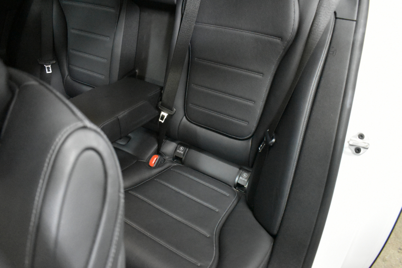 メルセデスベンツ Cクラス C220d 4ﾏﾁｯｸ ｵｰﾙﾃﾚｲﾝ ISG搭載 ﾚｻﾞｰｴｸｽｸﾙｰｼﾌﾞP ﾚｰﾀﾞｰｾｰﾌﾃｨP 1ｵｰﾅｰ ﾊﾟﾉﾗﾏｻﾝﾙｰﾌ 黒革 ARﾅﾋﾞTV ﾍｯﾄﾞｱｯﾌﾟD 360ｶﾒﾗ ﾜｲﾔﾚｽﾁｬｰｼﾞ ﾃﾞｼﾞﾀﾙﾗｲﾄ ﾃﾞｨｽﾄﾛ ﾚｰﾝｷｰﾌﾟ ｵｰﾄﾃｰﾙｹﾞｰﾄ ｷｰﾚｽｺﾞｰ 2年保証