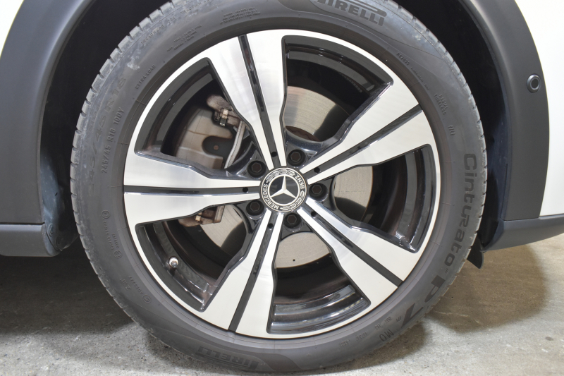 メルセデスベンツ Cクラス C220d 4ﾏﾁｯｸ ｵｰﾙﾃﾚｲﾝ ISG搭載 ﾚｻﾞｰｴｸｽｸﾙｰｼﾌﾞP ﾚｰﾀﾞｰｾｰﾌﾃｨP 1ｵｰﾅｰ ﾊﾟﾉﾗﾏｻﾝﾙｰﾌ 黒革 ARﾅﾋﾞTV ﾍｯﾄﾞｱｯﾌﾟD 360ｶﾒﾗ ﾜｲﾔﾚｽﾁｬｰｼﾞ ﾃﾞｼﾞﾀﾙﾗｲﾄ ﾃﾞｨｽﾄﾛ ﾚｰﾝｷｰﾌﾟ ｵｰﾄﾃｰﾙｹﾞｰﾄ ｷｰﾚｽｺﾞｰ 2年保証