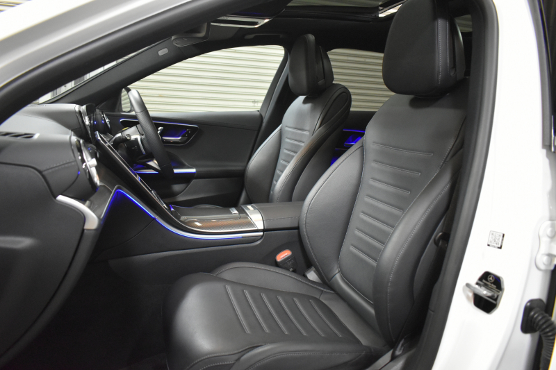 メルセデスベンツ Cクラス C220d AVG AMGﾗｲﾝ ﾚｻﾞｰｴｸｽｸﾙｰｼﾌﾞ ﾍﾞｰｼｯｸP ﾚｰﾀﾞｰｾｰﾌﾃｨP  ISG搭載 ﾊﾟﾉﾗﾏｻﾝﾙｰﾌ ﾋｰﾀｰ黒革  ACC BSM Lﾁｪﾝｼﾞ AMGｴｱﾛ18AW 電動ﾄﾗﾝｸ ﾍｯﾄﾞｱｯﾌﾟD ｷｰﾚｽGO MBUXﾅﾋﾞ360ｶﾒﾗ 2年保証