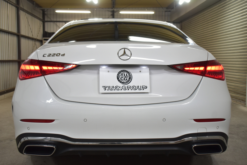 メルセデスベンツ Cクラス C220d AVG AMGﾗｲﾝ ﾚｻﾞｰｴｸｽｸﾙｰｼﾌﾞ ﾍﾞｰｼｯｸP ﾚｰﾀﾞｰｾｰﾌﾃｨP  ISG搭載 ﾊﾟﾉﾗﾏｻﾝﾙｰﾌ ﾋｰﾀｰ黒革  ACC BSM Lﾁｪﾝｼﾞ AMGｴｱﾛ18AW 電動ﾄﾗﾝｸ ﾍｯﾄﾞｱｯﾌﾟD ｷｰﾚｽGO MBUXﾅﾋﾞ360ｶﾒﾗ 2年保証