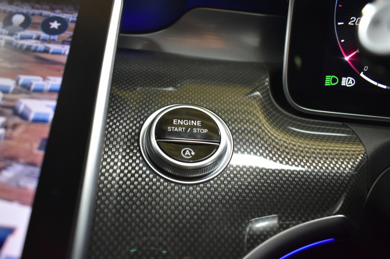 メルセデスベンツ Cクラス C220d AVG AMGﾗｲﾝ ﾚｻﾞｰｴｸｽｸﾙｰｼﾌﾞ ﾍﾞｰｼｯｸP ﾚｰﾀﾞｰｾｰﾌﾃｨP  ISG搭載 ﾊﾟﾉﾗﾏｻﾝﾙｰﾌ ﾋｰﾀｰ黒革  ACC BSM Lﾁｪﾝｼﾞ AMGｴｱﾛ18AW 電動ﾄﾗﾝｸ ﾍｯﾄﾞｱｯﾌﾟD ｷｰﾚｽGO MBUXﾅﾋﾞ360ｶﾒﾗ 2年保証