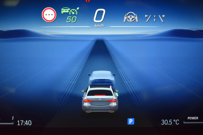 メルセデスベンツ Cクラス C220d AVG AMGﾗｲﾝ ﾚｻﾞｰｴｸｽｸﾙｰｼﾌﾞ ﾍﾞｰｼｯｸP ﾚｰﾀﾞｰｾｰﾌﾃｨP  ISG搭載 ﾊﾟﾉﾗﾏｻﾝﾙｰﾌ ﾋｰﾀｰ黒革  ACC BSM Lﾁｪﾝｼﾞ AMGｴｱﾛ18AW 電動ﾄﾗﾝｸ ﾍｯﾄﾞｱｯﾌﾟD ｷｰﾚｽGO MBUXﾅﾋﾞ360ｶﾒﾗ 2年保証