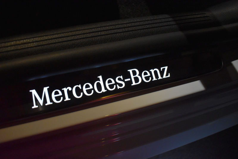 メルセデスベンツ Cクラス C220d AVG AMGﾗｲﾝ ﾚｻﾞｰｴｸｽｸﾙｰｼﾌﾞ ﾍﾞｰｼｯｸP ﾚｰﾀﾞｰｾｰﾌﾃｨP  ISG搭載 ﾊﾟﾉﾗﾏｻﾝﾙｰﾌ ﾋｰﾀｰ黒革  ACC BSM Lﾁｪﾝｼﾞ AMGｴｱﾛ18AW 電動ﾄﾗﾝｸ ﾍｯﾄﾞｱｯﾌﾟD ｷｰﾚｽGO MBUXﾅﾋﾞ360ｶﾒﾗ 2年保証