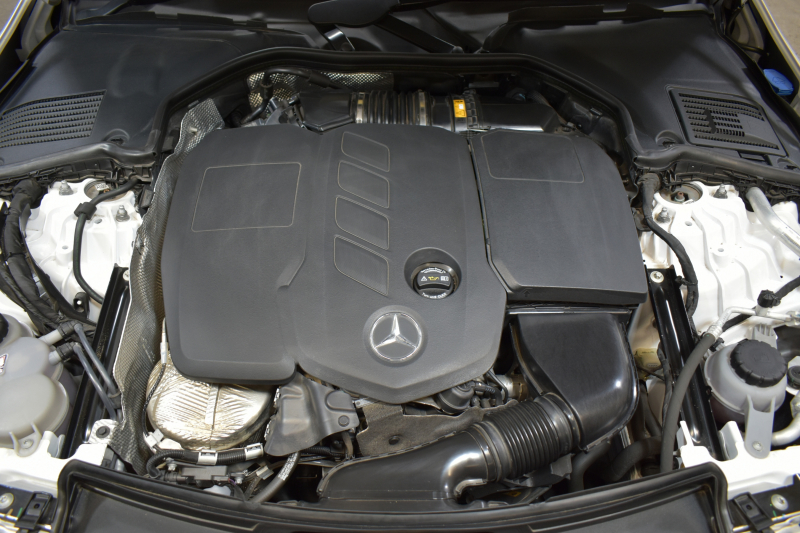 メルセデスベンツ Cクラス C220d AVG AMGﾗｲﾝ ﾚｻﾞｰｴｸｽｸﾙｰｼﾌﾞ ﾍﾞｰｼｯｸP ﾚｰﾀﾞｰｾｰﾌﾃｨP  ISG搭載 ﾊﾟﾉﾗﾏｻﾝﾙｰﾌ ﾋｰﾀｰ黒革  ACC BSM Lﾁｪﾝｼﾞ AMGｴｱﾛ18AW 電動ﾄﾗﾝｸ ﾍｯﾄﾞｱｯﾌﾟD ｷｰﾚｽGO MBUXﾅﾋﾞ360ｶﾒﾗ 2年保証