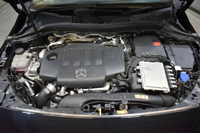 メルセデスベンツ Bクラス B200d AMGﾗｲﾝ AMGﾚｻﾞｰｴｸｽｸﾙｰｼﾌﾞP ｱﾄﾞﾊﾞﾝｽﾄﾞP ﾚｰﾀﾞｰｾｰﾌﾃｨP  ﾋｰﾀｰ付黒灰革 HUD 360ｶﾒﾗ ｱﾄﾞﾊﾞﾝｽﾄﾞｻｳﾝﾄﾞ ﾃﾞｨｽﾄﾛﾆｯｸ ﾌﾞﾗｲﾝﾄﾞｽﾎﾟｯﾄ ﾚｰﾝｷｰﾌﾟ AMGｴｱﾛ18AW ﾏﾙﾁLEDﾍｯﾄﾞﾗｲﾄ MBUXﾅﾋﾞTV ﾌｯﾄｹﾞｰﾄ 2年保証