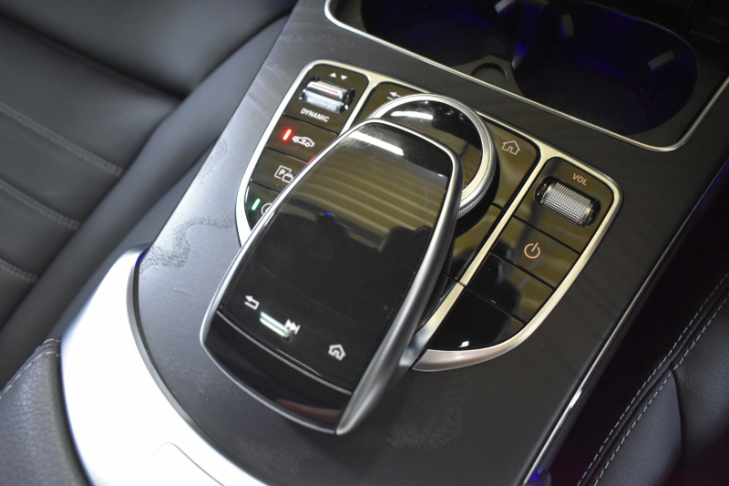 メルセデスベンツ Cクラス C200ﾜｺﾞﾝ 4MATIC AVG AMGﾗｲﾝ ﾚｻﾞｰｴｸｽｸﾙｰｼﾌﾞ ﾚｰﾀﾞｰSP  後期型 ﾊﾟﾉﾗﾏｻﾝﾙｰﾌ ﾐｰｺﾈｸﾄ ACC Lﾁｪﾝｼﾞ 誤発進 ﾋｰﾀｰ黒革 ﾌﾞﾙﾒS HUD AMGｴｱﾛ18AW ｷｰﾚｽGoPTS 液晶ﾒｰﾀｰ HUD ﾌｯﾄｹﾞｰﾄ ﾏﾙﾁｶﾗｰｱﾝﾋﾞｴﾝﾄ 地ﾃﾞｼﾞﾅﾋﾞBｶﾒﾗ 2年保証