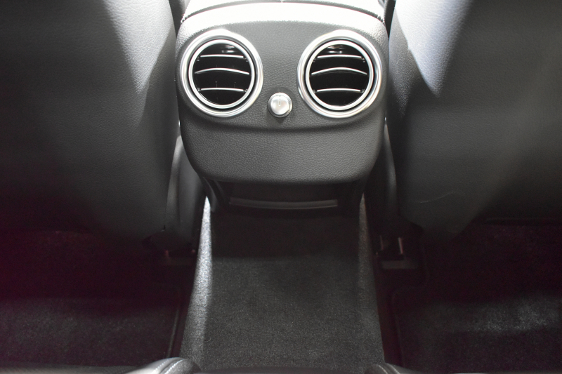 AMG Cクラス C43 4M ｸｰﾍﾟ ﾚｰﾀﾞｰSP 後期 390馬力 MEｺﾈｸﾄ 右H ﾊﾟﾉﾗﾏｻﾝﾙｰﾌ ﾋｰﾀｰ黒本革 ﾃﾞｨｽﾄﾛ BSM Lﾁｪﾝｼﾞ AMGｴｱﾛ19AW ｷｰGO PTS ﾌｯﾄﾄﾗﾝｸ ﾌﾞﾙﾒｽﾀｰ 液晶ﾒｰﾀｰ 地ﾃﾞｼﾞBｶﾒ 2年保証