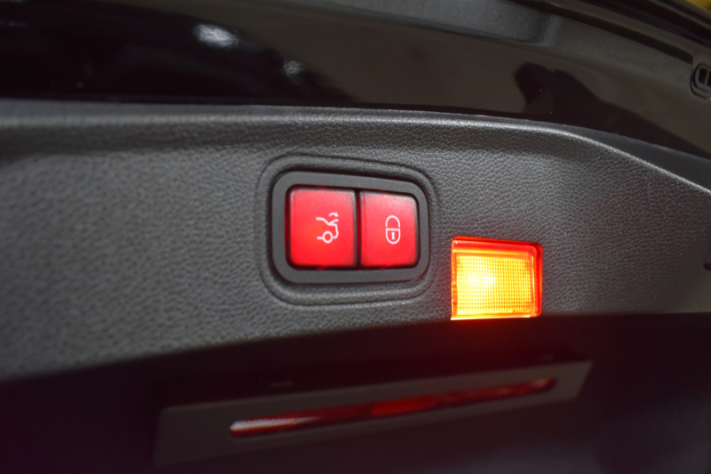 AMG Cクラス C43 4M ｸｰﾍﾟ ﾚｰﾀﾞｰSP 後期 390馬力 MEｺﾈｸﾄ 右H ﾊﾟﾉﾗﾏｻﾝﾙｰﾌ ﾋｰﾀｰ黒本革 ﾃﾞｨｽﾄﾛ BSM Lﾁｪﾝｼﾞ AMGｴｱﾛ19AW ｷｰGO PTS ﾌｯﾄﾄﾗﾝｸ ﾌﾞﾙﾒｽﾀｰ 液晶ﾒｰﾀｰ 地ﾃﾞｼﾞBｶﾒ 2年保証