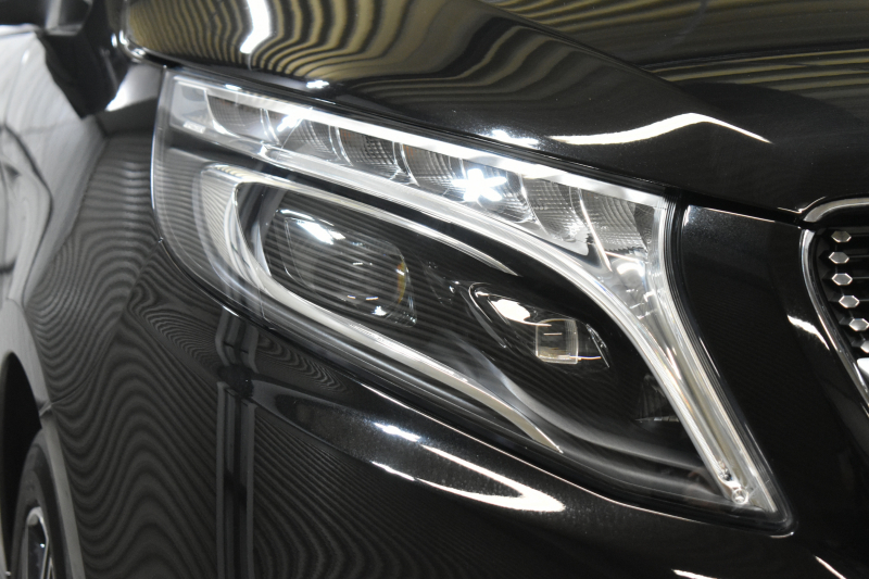 メルセデスベンツ Vクラス V220d ｱﾊﾞﾝｷﾞｬﾙﾄﾞﾛﾝｸﾞ AMGﾗｲﾝ ﾚｰﾀﾞｰP  1ｵｰﾅｰ車両 2.2L直4ﾀｰﾎﾞ ﾊﾟﾉﾗﾏｻﾝﾙｰﾌ  ﾋｰﾀｰ黒革 ﾃﾞｨｽﾄﾛ BSM Lｷｰﾌﾟ AMGｴｱﾛ19AW 両側電動ｽﾗｲﾄﾞ ﾌﾞﾙﾒS 電動Rｹﾞｰﾄ 地ﾃﾞｼﾞ360ｶﾒﾗ 2年保証