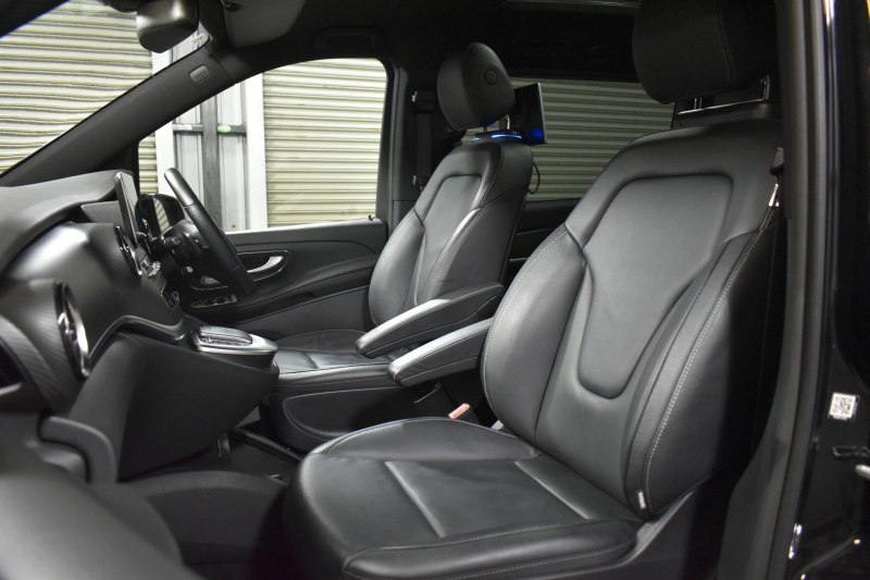 メルセデスベンツ Vクラス V220d ｱﾊﾞﾝｷﾞｬﾙﾄﾞﾛﾝｸﾞ AMGﾗｲﾝ ﾚｰﾀﾞｰP  1ｵｰﾅｰ車両 2.2L直4ﾀｰﾎﾞ ﾊﾟﾉﾗﾏｻﾝﾙｰﾌ  ﾋｰﾀｰ黒革 ﾃﾞｨｽﾄﾛ BSM Lｷｰﾌﾟ AMGｴｱﾛ19AW 両側電動ｽﾗｲﾄﾞ ﾌﾞﾙﾒS 電動Rｹﾞｰﾄ 地ﾃﾞｼﾞ360ｶﾒﾗ 2年保証