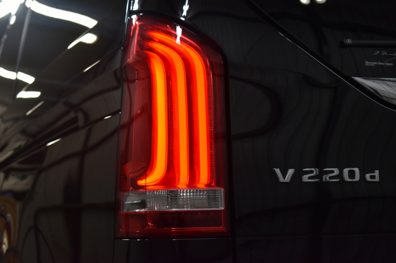 メルセデスベンツ Vクラス V220d ｱﾊﾞﾝｷﾞｬﾙﾄﾞﾛﾝｸﾞ AMGﾗｲﾝ ﾚｰﾀﾞｰP  1ｵｰﾅｰ車両 2.2L直4ﾀｰﾎﾞ ﾊﾟﾉﾗﾏｻﾝﾙｰﾌ  ﾋｰﾀｰ黒革 ﾃﾞｨｽﾄﾛ BSM Lｷｰﾌﾟ AMGｴｱﾛ19AW 両側電動ｽﾗｲﾄﾞ ﾌﾞﾙﾒS 電動Rｹﾞｰﾄ 地ﾃﾞｼﾞ360ｶﾒﾗ 2年保証