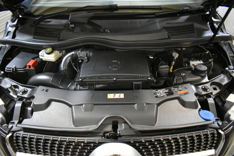 メルセデスベンツ Vクラス V220d ｱﾊﾞﾝｷﾞｬﾙﾄﾞﾛﾝｸﾞ AMGﾗｲﾝ ﾚｰﾀﾞｰP  1ｵｰﾅｰ車両 2.2L直4ﾀｰﾎﾞ ﾊﾟﾉﾗﾏｻﾝﾙｰﾌ  ﾋｰﾀｰ黒革 ﾃﾞｨｽﾄﾛ BSM Lｷｰﾌﾟ AMGｴｱﾛ19AW 両側電動ｽﾗｲﾄﾞ ﾌﾞﾙﾒS 電動Rｹﾞｰﾄ 地ﾃﾞｼﾞ360ｶﾒﾗ 2年保証