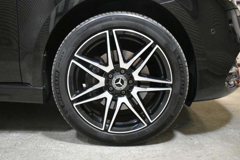 メルセデスベンツ Vクラス V220d ｱﾊﾞﾝｷﾞｬﾙﾄﾞﾛﾝｸﾞ AMGﾗｲﾝ ﾚｰﾀﾞｰP  1ｵｰﾅｰ車両 2.2L直4ﾀｰﾎﾞ ﾊﾟﾉﾗﾏｻﾝﾙｰﾌ  ﾋｰﾀｰ黒革 ﾃﾞｨｽﾄﾛ BSM Lｷｰﾌﾟ AMGｴｱﾛ19AW 両側電動ｽﾗｲﾄﾞ ﾌﾞﾙﾒS 電動Rｹﾞｰﾄ 地ﾃﾞｼﾞ360ｶﾒﾗ 2年保証