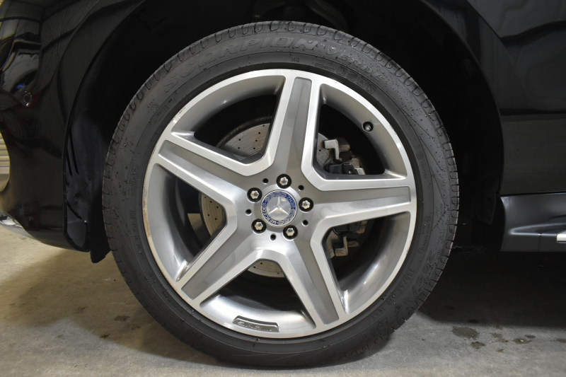 メルセデスベンツ GLE GLE350d 4ﾏﾁｯｸ ｽﾎﾟｰﾂ ﾚｰﾀﾞｰｾｰﾌﾃｨP ﾊﾟﾉﾗﾏｻﾝﾙｰﾌ 黒革 ﾊｰﾏﾝｶｰﾄﾞﾝ AMGｴｱﾛ20AW ｻｲﾄﾞﾗﾝﾆﾝｸﾞﾎﾞｰﾄﾞ ﾃﾞｨｽﾄﾛﾆｯｸ ﾌﾞﾗｲﾝﾄﾞｽﾎﾟｯﾄ ﾚｰﾝｷｰﾌﾟ ﾅﾋﾞTV 360ｶﾒﾗ ｵｰﾄﾃｰﾙｹﾞｰﾄ ｷｰﾚｽｺﾞｰ 2年保証