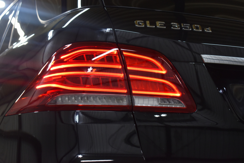 メルセデスベンツ GLE GLE350d 4ﾏﾁｯｸ ｽﾎﾟｰﾂ ﾚｰﾀﾞｰｾｰﾌﾃｨP ﾊﾟﾉﾗﾏｻﾝﾙｰﾌ 黒革 ﾊｰﾏﾝｶｰﾄﾞﾝ AMGｴｱﾛ20AW ｻｲﾄﾞﾗﾝﾆﾝｸﾞﾎﾞｰﾄﾞ ﾃﾞｨｽﾄﾛﾆｯｸ ﾌﾞﾗｲﾝﾄﾞｽﾎﾟｯﾄ ﾚｰﾝｷｰﾌﾟ ﾅﾋﾞTV 360ｶﾒﾗ ｵｰﾄﾃｰﾙｹﾞｰﾄ ｷｰﾚｽｺﾞｰ 2年保証