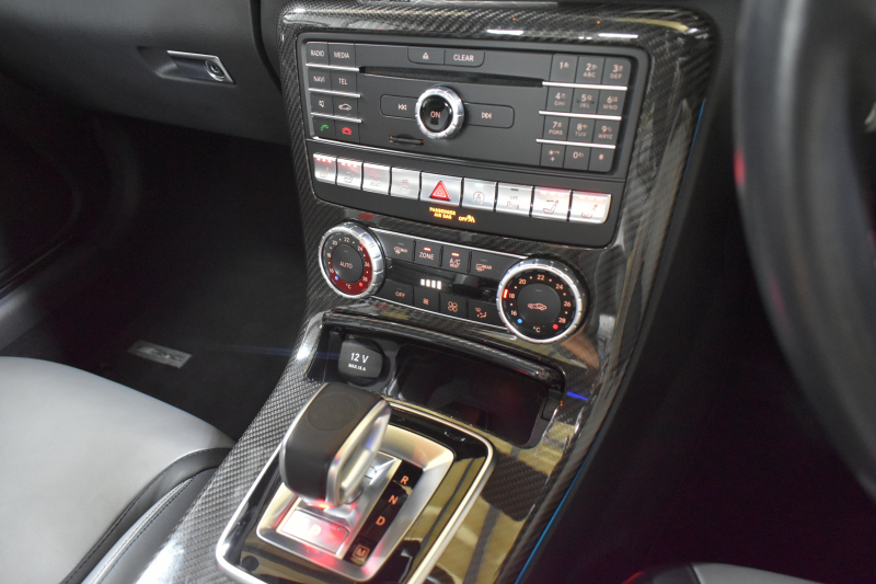 AMG SLC SLC43 ﾚｯﾄﾞｱｰﾄED 受注期間限定車両 ﾚｰﾀﾞｰｾｰﾌﾃｨP 367馬力 右ﾊﾝﾄﾞﾙ ﾏｼﾞｯｸｽｶｲﾙｰﾌ ﾋｰﾀｰ黒革 ｴｱｽｶｰﾌ ｷｰﾚｽGO PTS AMGｴｱﾛ18AW ﾃﾞｨｽﾄﾛ Bｽﾎﾟｯﾄ LEDﾍｯﾄﾞﾗｲﾄ harman/kardon 地ﾃﾞｼﾞHDDﾅﾋﾞ Bｶﾒﾗ 2年保証