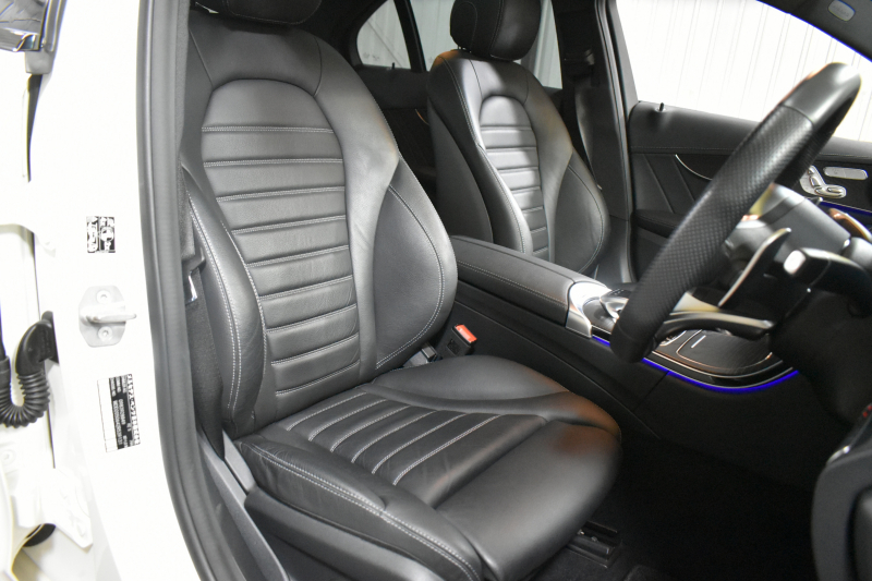 メルセデスベンツ Cクラス C43 4ﾏﾁｯｸ  ﾚｰﾀﾞｰｾｰﾌﾃｨP 後期型 右H 3.0ﾘｯﾀｰV6/390馬力 MEｺﾈｸﾄ ｺﾗﾑ9速AT ﾊﾟﾉﾗﾏｻﾝﾙｰﾌ ﾋｰﾀｰ黒本革 ﾃﾞｨｽﾄﾛ BSM Lﾁｪﾝｼﾞ AMGｴｱﾛ ｷｰGO ﾊﾟｰｸﾄﾛ ﾌｯﾄﾄﾗﾝｸ HUD ﾌﾞﾙﾒｽﾀｰS 液晶ﾒｰﾀｰ LEDﾍｯﾄﾞﾗｲﾄ 地ﾃﾞｼﾞﾅﾋﾞ Bｶﾒﾗ 2年保証