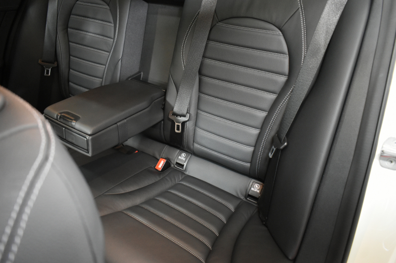 メルセデスベンツ Cクラス C43 4ﾏﾁｯｸ  ﾚｰﾀﾞｰｾｰﾌﾃｨP 後期型 右H 3.0ﾘｯﾀｰV6/390馬力 MEｺﾈｸﾄ ｺﾗﾑ9速AT ﾊﾟﾉﾗﾏｻﾝﾙｰﾌ ﾋｰﾀｰ黒本革 ﾃﾞｨｽﾄﾛ BSM Lﾁｪﾝｼﾞ AMGｴｱﾛ ｷｰGO ﾊﾟｰｸﾄﾛ ﾌｯﾄﾄﾗﾝｸ HUD ﾌﾞﾙﾒｽﾀｰS 液晶ﾒｰﾀｰ LEDﾍｯﾄﾞﾗｲﾄ 地ﾃﾞｼﾞﾅﾋﾞ Bｶﾒﾗ 2年保証