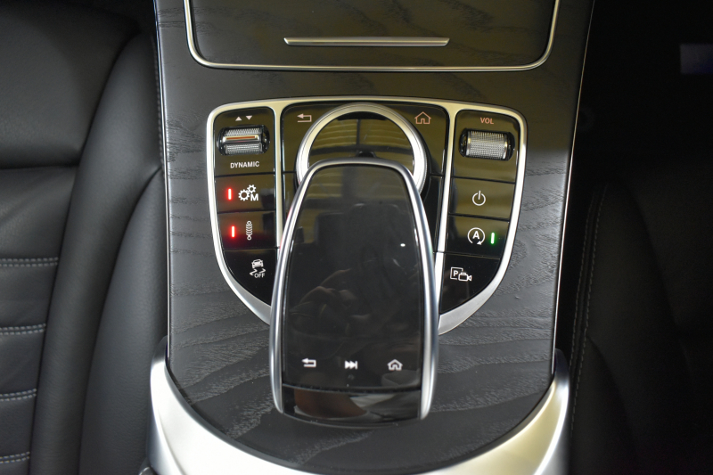 メルセデスベンツ Cクラス C43 4ﾏﾁｯｸ  ﾚｰﾀﾞｰｾｰﾌﾃｨP 後期型 右H 3.0ﾘｯﾀｰV6/390馬力 MEｺﾈｸﾄ ｺﾗﾑ9速AT ﾊﾟﾉﾗﾏｻﾝﾙｰﾌ ﾋｰﾀｰ黒本革 ﾃﾞｨｽﾄﾛ BSM Lﾁｪﾝｼﾞ AMGｴｱﾛ ｷｰGO ﾊﾟｰｸﾄﾛ ﾌｯﾄﾄﾗﾝｸ HUD ﾌﾞﾙﾒｽﾀｰS 液晶ﾒｰﾀｰ LEDﾍｯﾄﾞﾗｲﾄ 地ﾃﾞｼﾞﾅﾋﾞ Bｶﾒﾗ 2年保証