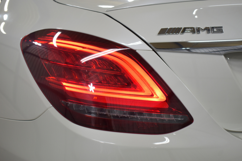 メルセデスベンツ Cクラス C43 4ﾏﾁｯｸ  ﾚｰﾀﾞｰｾｰﾌﾃｨP 後期型 右H 3.0ﾘｯﾀｰV6/390馬力 MEｺﾈｸﾄ ｺﾗﾑ9速AT ﾊﾟﾉﾗﾏｻﾝﾙｰﾌ ﾋｰﾀｰ黒本革 ﾃﾞｨｽﾄﾛ BSM Lﾁｪﾝｼﾞ AMGｴｱﾛ ｷｰGO ﾊﾟｰｸﾄﾛ ﾌｯﾄﾄﾗﾝｸ HUD ﾌﾞﾙﾒｽﾀｰS 液晶ﾒｰﾀｰ LEDﾍｯﾄﾞﾗｲﾄ 地ﾃﾞｼﾞﾅﾋﾞ Bｶﾒﾗ 2年保証