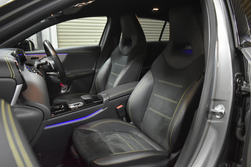 メルセデスベンツ Aクラス A180 Edition1 ﾚｰﾀﾞｰSP 限定250台 MEｺﾈｸﾄ MBUXｼｽﾃﾑ Edition1専用内装 ﾃﾞｨｽﾄﾛ BSM Lﾁｪﾝｼﾞ AMGｴｱﾛ19AW ﾏﾙﾁLED ｷｰGO PTS HUD 10.25ｲﾝﾁｺｯｸﾋﾟｯﾄﾃﾞｨｽﾌﾟﾚｲ 対話式ﾅﾋﾞTV 360ｶﾒﾗ 2年保証