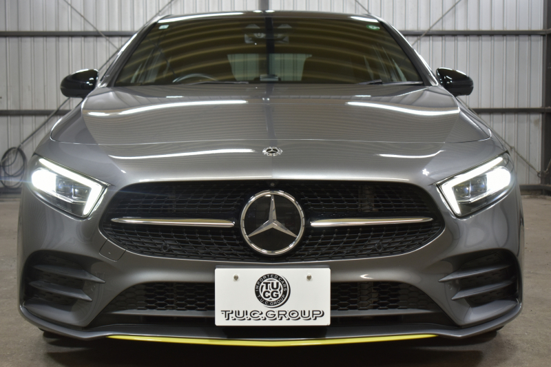 メルセデスベンツ Aクラス A180 Edition1 ﾚｰﾀﾞｰSP 限定250台 MEｺﾈｸﾄ MBUXｼｽﾃﾑ Edition1専用内装 ﾃﾞｨｽﾄﾛ BSM Lﾁｪﾝｼﾞ AMGｴｱﾛ19AW ﾏﾙﾁLED ｷｰGO PTS HUD 10.25ｲﾝﾁｺｯｸﾋﾟｯﾄﾃﾞｨｽﾌﾟﾚｲ 対話式ﾅﾋﾞTV 360ｶﾒﾗ 2年保証