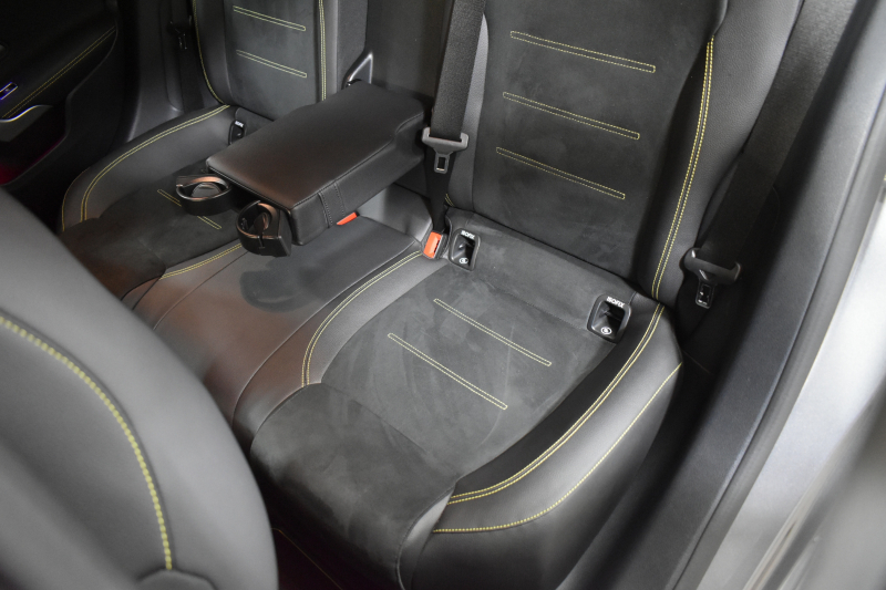 メルセデスベンツ Aクラス A180 Edition1 ﾚｰﾀﾞｰSP 限定250台 MEｺﾈｸﾄ MBUXｼｽﾃﾑ Edition1専用内装 ﾃﾞｨｽﾄﾛ BSM Lﾁｪﾝｼﾞ AMGｴｱﾛ19AW ﾏﾙﾁLED ｷｰGO PTS HUD 10.25ｲﾝﾁｺｯｸﾋﾟｯﾄﾃﾞｨｽﾌﾟﾚｲ 対話式ﾅﾋﾞTV 360ｶﾒﾗ 2年保証