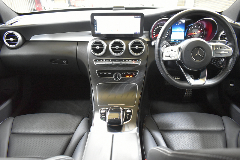 メルセデスベンツ Cクラス C200ﾜｺﾞﾝ AVG AMGﾗｲﾝ ﾚｰﾀﾞｰSP 後期型 9速 ﾐｰｺﾈｸﾄ ﾃﾞｨｽﾄﾛ LﾁｪﾝｼﾞﾌﾞﾗｲﾝﾄﾞS  誤発進 ﾋｰﾀｰ黒革 AMGｴｱﾛ18AW ｷｰﾚｽGo PTS 電動Rｹﾞｰﾄ 地ﾃﾞｼﾞBｶﾒﾗ 2年保証