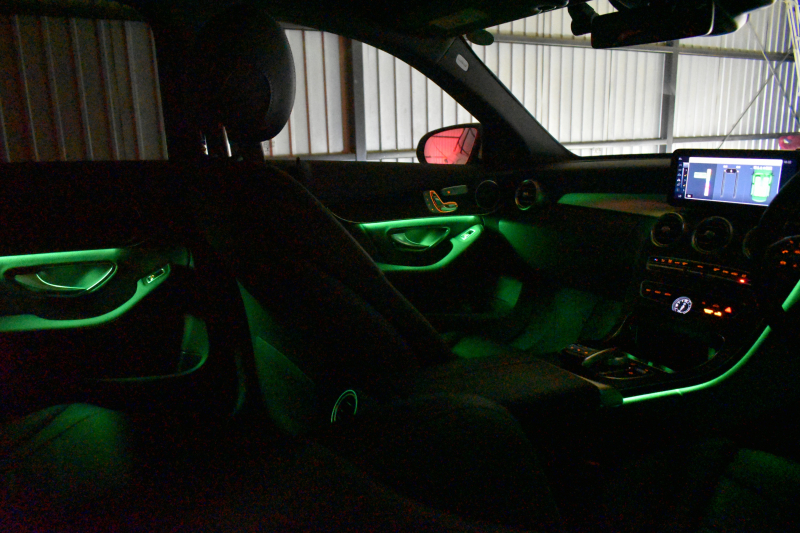 メルセデスベンツ Cクラス C200ﾜｺﾞﾝ AVG AMGﾗｲﾝ ﾚｰﾀﾞｰSP 後期型 9速 ﾐｰｺﾈｸﾄ ﾃﾞｨｽﾄﾛ LﾁｪﾝｼﾞﾌﾞﾗｲﾝﾄﾞS  誤発進 ﾋｰﾀｰ黒革 AMGｴｱﾛ18AW ｷｰﾚｽGo PTS 電動Rｹﾞｰﾄ 地ﾃﾞｼﾞBｶﾒﾗ 2年保証