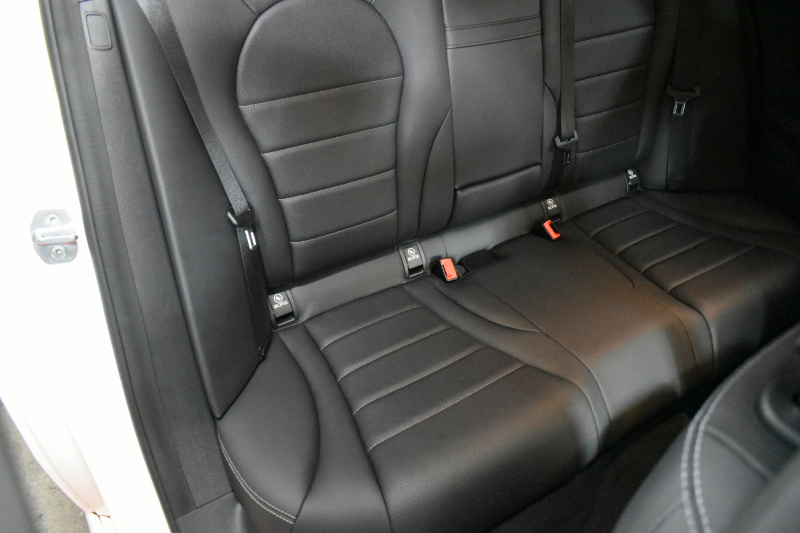 メルセデスベンツ Cクラス C200ﾜｺﾞﾝ AVG AMGﾗｲﾝ ﾚｰﾀﾞｰSP 後期型 9速 ﾐｰｺﾈｸﾄ ﾃﾞｨｽﾄﾛ LﾁｪﾝｼﾞﾌﾞﾗｲﾝﾄﾞS  誤発進 ﾋｰﾀｰ黒革 AMGｴｱﾛ18AW ｷｰﾚｽGo PTS 電動Rｹﾞｰﾄ 地ﾃﾞｼﾞBｶﾒﾗ 2年保証