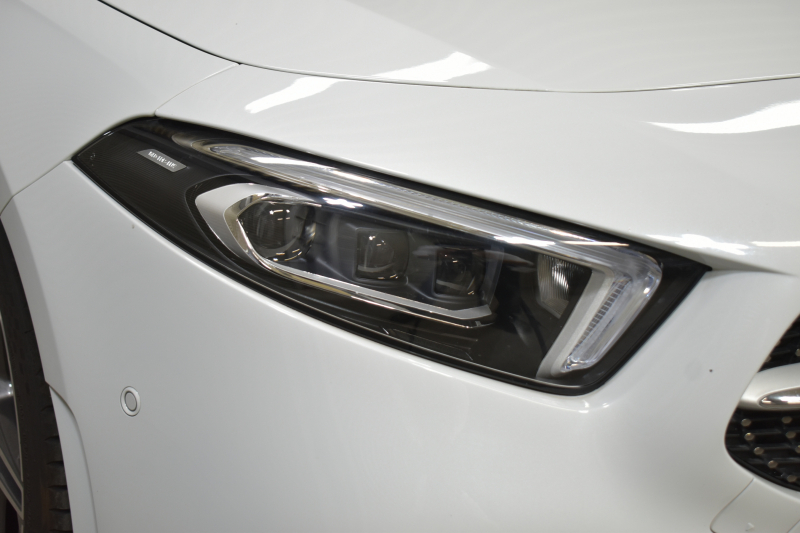 メルセデスベンツ Aクラス A200d AMGﾗｲﾝ AMGﾚｻﾞｰｴｸｽｸﾙｰｼﾌﾞ ｱﾄﾞﾊﾞﾝｽﾄﾞ/ﾚｰﾀﾞｰｾｰﾌﾃｨP ﾃﾞｨｰｾﾞﾙ燃費 18.8km MEｺﾈｸﾄ 8速AT ﾊﾟﾉﾗﾏｻﾝﾙｰﾌ ﾋｰﾀｰ黒灰革 ﾃﾞｨｽﾄﾛ BSM Lﾁｪﾝｼﾞ AMGｴｱﾛ18AW ｷｰﾚｽGO PTS HUD ｱﾄﾞﾊﾞﾝｽﾄﾞｻｳﾝﾄﾞ 対話式ﾅﾋﾞ 360ｶﾒﾗ 2年保証