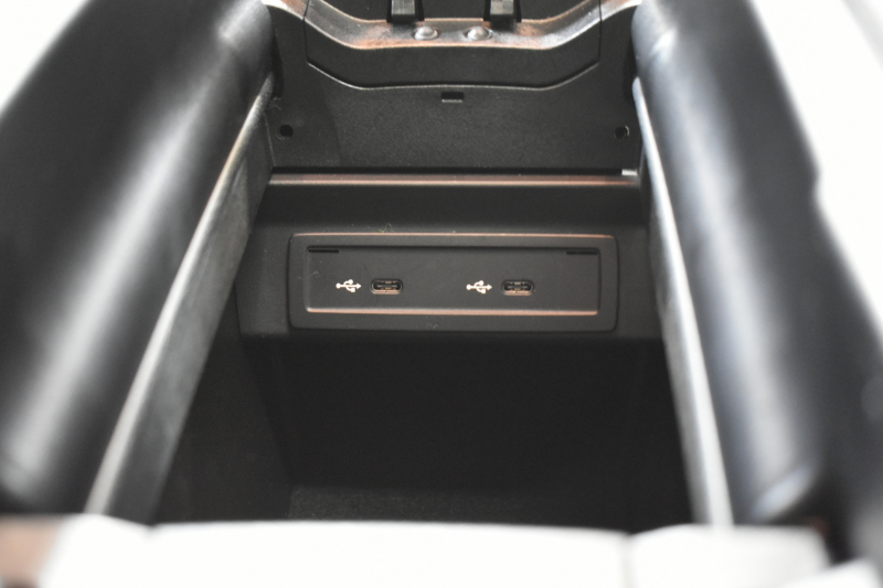 メルセデスベンツ Aクラス A200d AMGﾗｲﾝ AMGﾚｻﾞｰｴｸｽｸﾙｰｼﾌﾞ ｱﾄﾞﾊﾞﾝｽﾄﾞ/ﾚｰﾀﾞｰｾｰﾌﾃｨP ﾃﾞｨｰｾﾞﾙ燃費 18.8km MEｺﾈｸﾄ 8速AT ﾊﾟﾉﾗﾏｻﾝﾙｰﾌ ﾋｰﾀｰ黒灰革 ﾃﾞｨｽﾄﾛ BSM Lﾁｪﾝｼﾞ AMGｴｱﾛ18AW ｷｰﾚｽGO PTS HUD ｱﾄﾞﾊﾞﾝｽﾄﾞｻｳﾝﾄﾞ 対話式ﾅﾋﾞ 360ｶﾒﾗ 2年保証