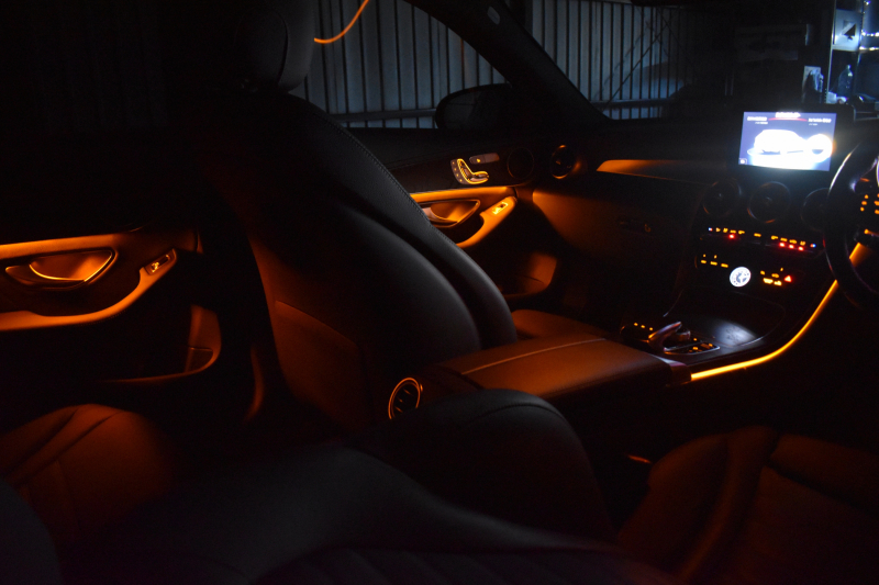 メルセデスベンツ Cクラス C200 ﾜｺﾞﾝ 4ﾏﾁｯｸ ｽﾎﾟｰﾂ 本革仕様 ﾚｰﾀﾞｰｾｰﾌﾃｨP 1ｵｰﾅｰ 2.0ﾘｯﾀｰ/184馬力 燃費13.7km ｺﾗﾑ9速AT ﾋｰﾀｰ黒本革 ﾃﾞｨｽﾄﾛ BSM Lｷｰﾌﾟ HUD AMGｴｱﾛ18AW ｷｰﾚｽGo ﾊﾟｰｸﾄﾛ ﾌｯﾄｹﾞｰﾄ LEDﾍｯﾄﾞﾗｲﾄ 地ﾃﾞｼﾞﾅﾋﾞ Bｶﾒﾗ 2年保証