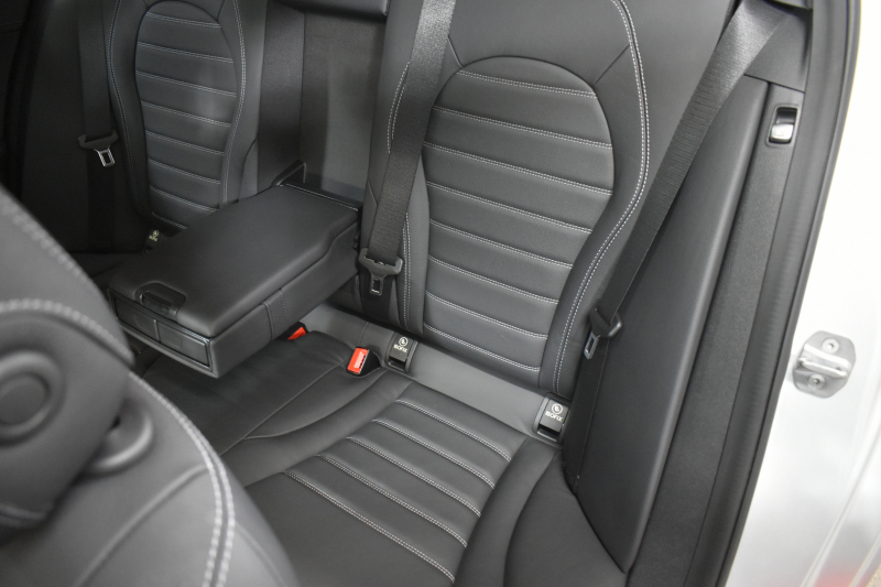 メルセデスベンツ Cクラス C200 ﾜｺﾞﾝ 4ﾏﾁｯｸ ｽﾎﾟｰﾂ 本革仕様 ﾚｰﾀﾞｰｾｰﾌﾃｨP 1ｵｰﾅｰ 2.0ﾘｯﾀｰ/184馬力 燃費13.7km ｺﾗﾑ9速AT ﾋｰﾀｰ黒本革 ﾃﾞｨｽﾄﾛ BSM Lｷｰﾌﾟ HUD AMGｴｱﾛ18AW ｷｰﾚｽGo ﾊﾟｰｸﾄﾛ ﾌｯﾄｹﾞｰﾄ LEDﾍｯﾄﾞﾗｲﾄ 地ﾃﾞｼﾞﾅﾋﾞ Bｶﾒﾗ 2年保証