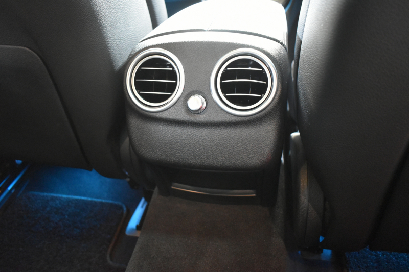 メルセデスベンツ Cクラス C200 ﾜｺﾞﾝ 4ﾏﾁｯｸ ｽﾎﾟｰﾂ 本革仕様 ﾚｰﾀﾞｰｾｰﾌﾃｨP 1ｵｰﾅｰ 2.0ﾘｯﾀｰ/184馬力 燃費13.7km ｺﾗﾑ9速AT ﾋｰﾀｰ黒本革 ﾃﾞｨｽﾄﾛ BSM Lｷｰﾌﾟ HUD AMGｴｱﾛ18AW ｷｰﾚｽGo ﾊﾟｰｸﾄﾛ ﾌｯﾄｹﾞｰﾄ LEDﾍｯﾄﾞﾗｲﾄ 地ﾃﾞｼﾞﾅﾋﾞ Bｶﾒﾗ 2年保証