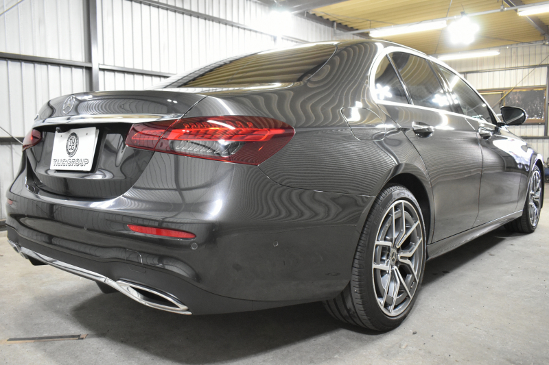 メルセデスベンツ Eクラス E200 ｽﾎﾟｰﾂ ｴｸｽｸﾙｰｼﾌﾞP AMGﾗｲﾝｲﾝﾃﾘｱP ﾚｰﾀﾞｰｾｰﾌﾃｨP 後期 1ｵｰﾅｰ 全席ﾋｰﾀｰ黒革 ﾌﾞﾙﾒｽﾀｰ HUD AMGｴｱﾛ19AW AIRﾅﾋﾞTV 360ｶﾒﾗ ﾃﾞｨｽﾄﾛ ﾌﾞﾗｲﾝﾄﾞｽﾎﾟｯﾄ ﾚｰﾝｷｰﾌﾟ ｷｰﾚｽGO 電動ﾄﾗﾝｸ 2年保証