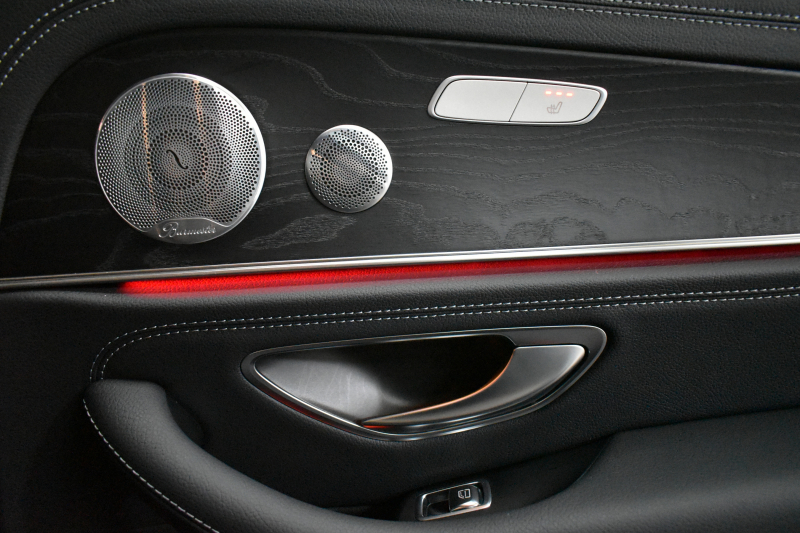 メルセデスベンツ Eクラス E200 ｽﾎﾟｰﾂ ｴｸｽｸﾙｰｼﾌﾞP AMGﾗｲﾝｲﾝﾃﾘｱP ﾚｰﾀﾞｰｾｰﾌﾃｨP 後期 1ｵｰﾅｰ 全席ﾋｰﾀｰ黒革 ﾌﾞﾙﾒｽﾀｰ HUD AMGｴｱﾛ19AW AIRﾅﾋﾞTV 360ｶﾒﾗ ﾃﾞｨｽﾄﾛ ﾌﾞﾗｲﾝﾄﾞｽﾎﾟｯﾄ ﾚｰﾝｷｰﾌﾟ ｷｰﾚｽGO 電動ﾄﾗﾝｸ 2年保証