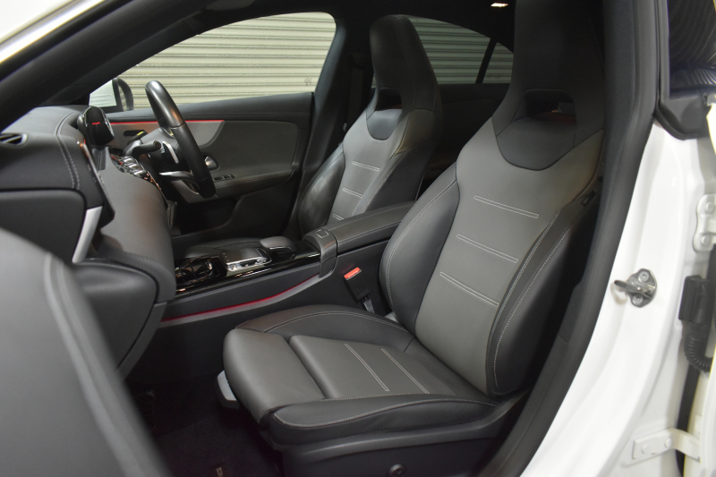 メルセデスベンツ CLAクラス CLA250 4M AMGﾗｲﾝ AMGﾚｻﾞｰｴｸｽｸﾙｰｼﾌﾞP ｱﾄﾞﾊﾞﾝｽﾄﾞP ﾚｰﾀﾞｰｾｰﾌﾃｨP ﾊﾟﾉﾗﾏｻﾝﾙｰﾌ  ﾋｰﾀｰ黒灰革 AMGｴｱﾛ18AW ﾅﾋﾞTV ﾍｯﾄﾞｱｯﾌﾟD 360ｶﾒﾗ ﾃﾞｨｽﾄﾛﾆｯｸ ﾌﾞﾗｲﾝﾄﾞｽﾎﾟｯﾄ ﾚｰﾝｷｰﾌﾟｷｰﾚｽGO 2年保証