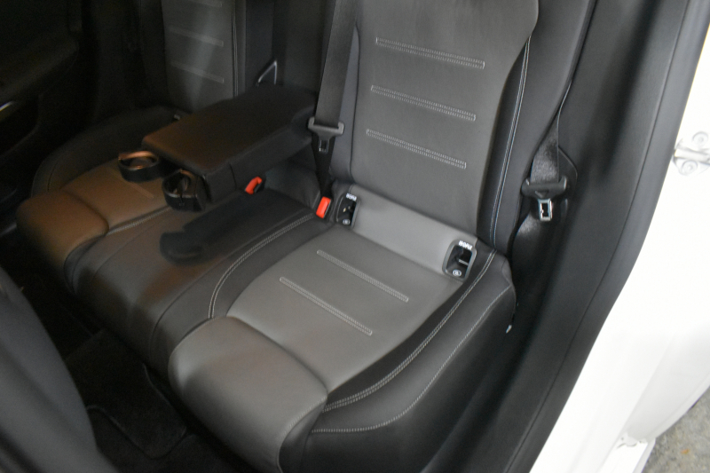 メルセデスベンツ CLAクラス CLA250 4M AMGﾗｲﾝ AMGﾚｻﾞｰｴｸｽｸﾙｰｼﾌﾞP ｱﾄﾞﾊﾞﾝｽﾄﾞP ﾚｰﾀﾞｰｾｰﾌﾃｨP ﾊﾟﾉﾗﾏｻﾝﾙｰﾌ  ﾋｰﾀｰ黒灰革 AMGｴｱﾛ18AW ﾅﾋﾞTV ﾍｯﾄﾞｱｯﾌﾟD 360ｶﾒﾗ ﾃﾞｨｽﾄﾛﾆｯｸ ﾌﾞﾗｲﾝﾄﾞｽﾎﾟｯﾄ ﾚｰﾝｷｰﾌﾟｷｰﾚｽGO 2年保証