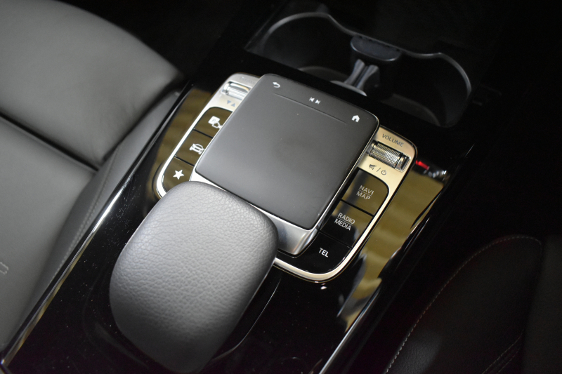 メルセデスベンツ CLAクラス CLA250 4M AMGﾗｲﾝ AMGﾚｻﾞｰｴｸｽｸﾙｰｼﾌﾞP ｱﾄﾞﾊﾞﾝｽﾄﾞP ﾚｰﾀﾞｰｾｰﾌﾃｨP ﾊﾟﾉﾗﾏｻﾝﾙｰﾌ  ﾋｰﾀｰ黒灰革 AMGｴｱﾛ18AW ﾅﾋﾞTV ﾍｯﾄﾞｱｯﾌﾟD 360ｶﾒﾗ ﾃﾞｨｽﾄﾛﾆｯｸ ﾌﾞﾗｲﾝﾄﾞｽﾎﾟｯﾄ ﾚｰﾝｷｰﾌﾟｷｰﾚｽGO 2年保証