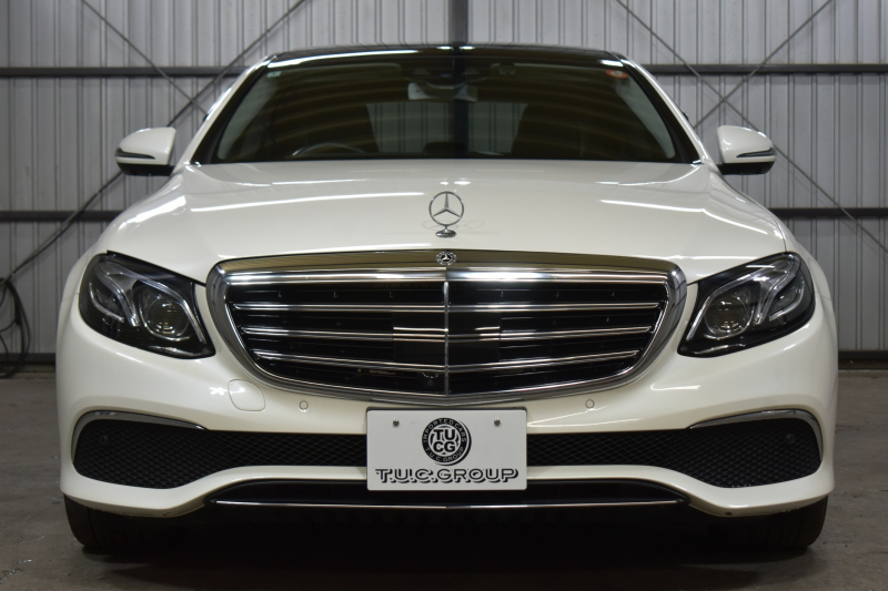 メルセデスベンツ Eクラス E400 4ﾏﾁｯｸ EXCLUSIVE ｴｸｽｸﾙｰｼﾌﾞPKG ﾚｰﾀﾞｰｾｰﾌﾃｨP MEｺﾈｸﾄ 9速AT 333馬力V6 4WD ｳｯﾄﾞｲﾝﾃﾘｱ ﾊﾟﾉﾗﾏｻﾝﾙｰﾌ ﾋｰﾀｰｸｰﾗｰ黒革 ﾃﾞｨｽﾄﾛ BSM Lﾁｪﾝｼﾞ 専用18AW ｷｰﾚｽGO PTS ﾌｯﾄﾄﾗﾝｸ ﾌﾞﾙﾒｽﾀｰS 地ﾃﾞｼﾞﾅﾋﾞ 360ｶﾒﾗ 2年保証
