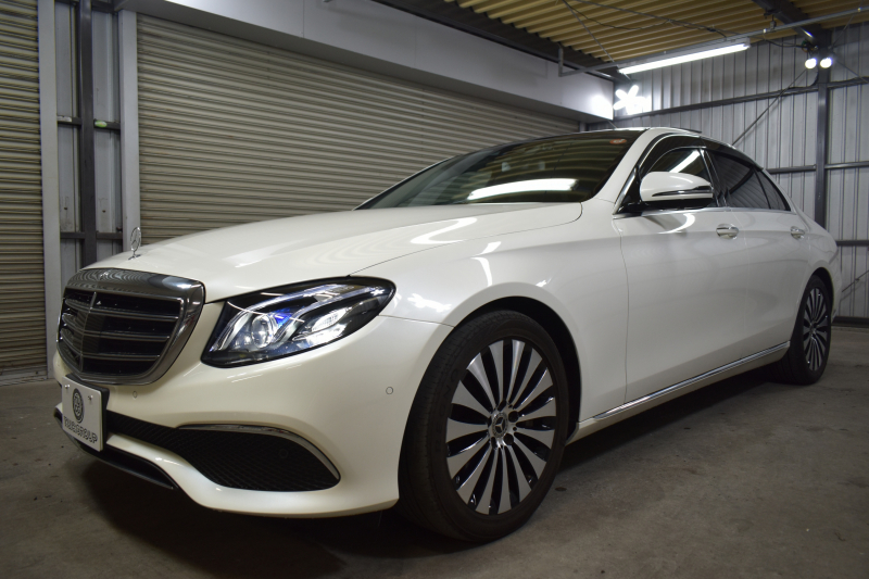 メルセデスベンツ Eクラス E400 4ﾏﾁｯｸ EXCLUSIVE ｴｸｽｸﾙｰｼﾌﾞPKG ﾚｰﾀﾞｰｾｰﾌﾃｨP MEｺﾈｸﾄ 9速AT 333馬力V6 4WD ｳｯﾄﾞｲﾝﾃﾘｱ ﾊﾟﾉﾗﾏｻﾝﾙｰﾌ ﾋｰﾀｰｸｰﾗｰ黒革 ﾃﾞｨｽﾄﾛ BSM Lﾁｪﾝｼﾞ 専用18AW ｷｰﾚｽGO PTS ﾌｯﾄﾄﾗﾝｸ ﾌﾞﾙﾒｽﾀｰS 地ﾃﾞｼﾞﾅﾋﾞ 360ｶﾒﾗ 2年保証