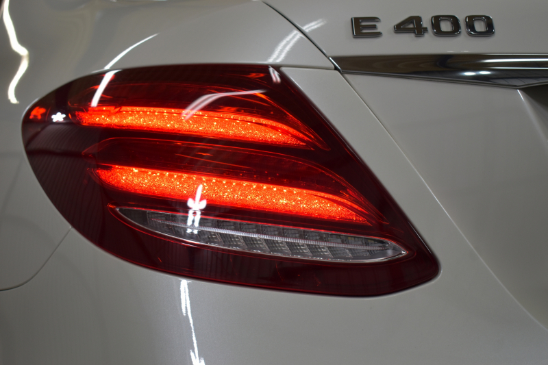 メルセデスベンツ Eクラス E400 4ﾏﾁｯｸ EXCLUSIVE ｴｸｽｸﾙｰｼﾌﾞPKG ﾚｰﾀﾞｰｾｰﾌﾃｨP MEｺﾈｸﾄ 9速AT 333馬力V6 4WD ｳｯﾄﾞｲﾝﾃﾘｱ ﾊﾟﾉﾗﾏｻﾝﾙｰﾌ ﾋｰﾀｰｸｰﾗｰ黒革 ﾃﾞｨｽﾄﾛ BSM Lﾁｪﾝｼﾞ 専用18AW ｷｰﾚｽGO PTS ﾌｯﾄﾄﾗﾝｸ ﾌﾞﾙﾒｽﾀｰS 地ﾃﾞｼﾞﾅﾋﾞ 360ｶﾒﾗ 2年保証