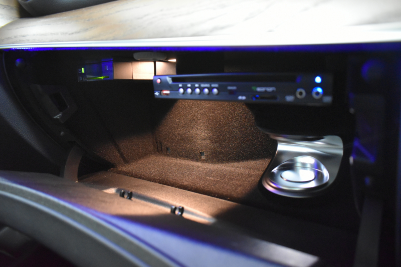 メルセデスベンツ Eクラス E400 4ﾏﾁｯｸ EXCLUSIVE ｴｸｽｸﾙｰｼﾌﾞPKG ﾚｰﾀﾞｰｾｰﾌﾃｨP MEｺﾈｸﾄ 9速AT 333馬力V6 4WD ｳｯﾄﾞｲﾝﾃﾘｱ ﾊﾟﾉﾗﾏｻﾝﾙｰﾌ ﾋｰﾀｰｸｰﾗｰ黒革 ﾃﾞｨｽﾄﾛ BSM Lﾁｪﾝｼﾞ 専用18AW ｷｰﾚｽGO PTS ﾌｯﾄﾄﾗﾝｸ ﾌﾞﾙﾒｽﾀｰS 地ﾃﾞｼﾞﾅﾋﾞ 360ｶﾒﾗ 2年保証