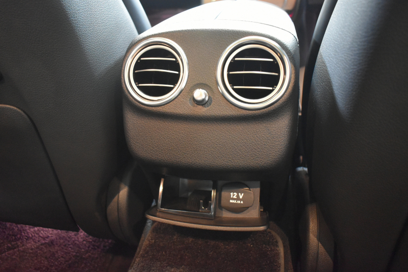 メルセデスベンツ Eクラス E400 4ﾏﾁｯｸ EXCLUSIVE ｴｸｽｸﾙｰｼﾌﾞPKG ﾚｰﾀﾞｰｾｰﾌﾃｨP MEｺﾈｸﾄ 9速AT 333馬力V6 4WD ｳｯﾄﾞｲﾝﾃﾘｱ ﾊﾟﾉﾗﾏｻﾝﾙｰﾌ ﾋｰﾀｰｸｰﾗｰ黒革 ﾃﾞｨｽﾄﾛ BSM Lﾁｪﾝｼﾞ 専用18AW ｷｰﾚｽGO PTS ﾌｯﾄﾄﾗﾝｸ ﾌﾞﾙﾒｽﾀｰS 地ﾃﾞｼﾞﾅﾋﾞ 360ｶﾒﾗ 2年保証