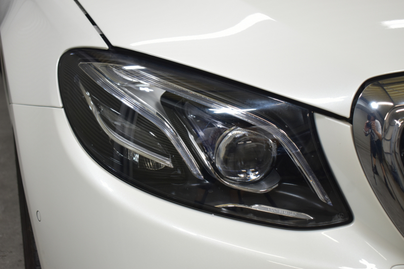 メルセデスベンツ Eクラス E400 4ﾏﾁｯｸ EXCLUSIVE ｴｸｽｸﾙｰｼﾌﾞPKG ﾚｰﾀﾞｰｾｰﾌﾃｨP MEｺﾈｸﾄ 9速AT 333馬力V6 4WD ｳｯﾄﾞｲﾝﾃﾘｱ ﾊﾟﾉﾗﾏｻﾝﾙｰﾌ ﾋｰﾀｰｸｰﾗｰ黒革 ﾃﾞｨｽﾄﾛ BSM Lﾁｪﾝｼﾞ 専用18AW ｷｰﾚｽGO PTS ﾌｯﾄﾄﾗﾝｸ ﾌﾞﾙﾒｽﾀｰS 地ﾃﾞｼﾞﾅﾋﾞ 360ｶﾒﾗ 2年保証