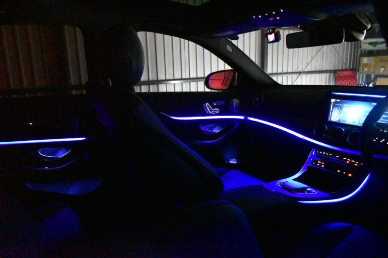 メルセデスベンツ Eクラス E200 ｽﾎﾟｰﾂ ｴｸｽｸﾙｰｼﾌﾞAMGﾗｲﾝｲﾝﾃﾘｱP ﾚｰﾀﾞｰｾｰﾌﾃｨP 後期型 ﾊﾟﾉﾗﾏｻﾝﾙｰﾌ MEｺﾈｸﾄ 燃費13.1KM 全席ﾋｰﾀｰ黒革 ﾃﾞｨｽﾄﾛ BSM Lﾁｪﾝｼﾞ AMGｴｱﾛ19AW ｷｰﾚｽGO ﾊﾟｰｸﾄﾛ HUD ﾌﾞﾙﾒS ﾏﾙﾁｶﾗｰｱﾝﾋﾞｴﾝﾄ 対話式ﾅﾋﾞ 360ｶﾒﾗ 2年保証