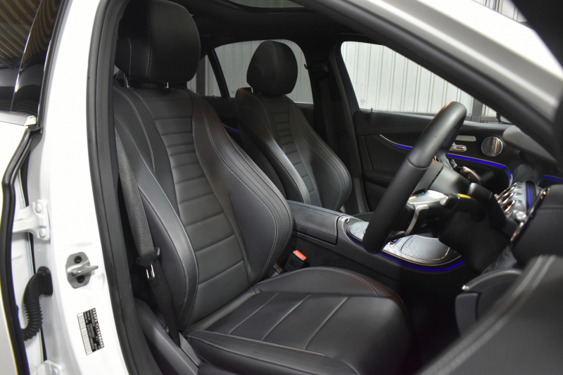 メルセデスベンツ Eクラス E200 ｽﾎﾟｰﾂ ｴｸｽｸﾙｰｼﾌﾞAMGﾗｲﾝｲﾝﾃﾘｱP ﾚｰﾀﾞｰｾｰﾌﾃｨP 後期型 ﾊﾟﾉﾗﾏｻﾝﾙｰﾌ MEｺﾈｸﾄ 燃費13.1KM 全席ﾋｰﾀｰ黒革 ﾃﾞｨｽﾄﾛ BSM Lﾁｪﾝｼﾞ AMGｴｱﾛ19AW ｷｰﾚｽGO ﾊﾟｰｸﾄﾛ HUD ﾌﾞﾙﾒS ﾏﾙﾁｶﾗｰｱﾝﾋﾞｴﾝﾄ 対話式ﾅﾋﾞ 360ｶﾒﾗ 2年保証