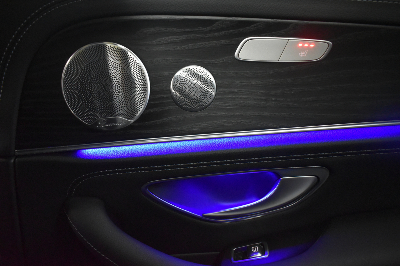 メルセデスベンツ Eクラス E200 ｽﾎﾟｰﾂ ｴｸｽｸﾙｰｼﾌﾞAMGﾗｲﾝｲﾝﾃﾘｱP ﾚｰﾀﾞｰｾｰﾌﾃｨP 後期型 ﾊﾟﾉﾗﾏｻﾝﾙｰﾌ MEｺﾈｸﾄ 燃費13.1KM 全席ﾋｰﾀｰ黒革 ﾃﾞｨｽﾄﾛ BSM Lﾁｪﾝｼﾞ AMGｴｱﾛ19AW ｷｰﾚｽGO ﾊﾟｰｸﾄﾛ HUD ﾌﾞﾙﾒS ﾏﾙﾁｶﾗｰｱﾝﾋﾞｴﾝﾄ 対話式ﾅﾋﾞ 360ｶﾒﾗ 2年保証